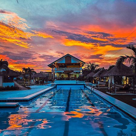 Treeshade Resort & Spa Moalboal Exterior photo