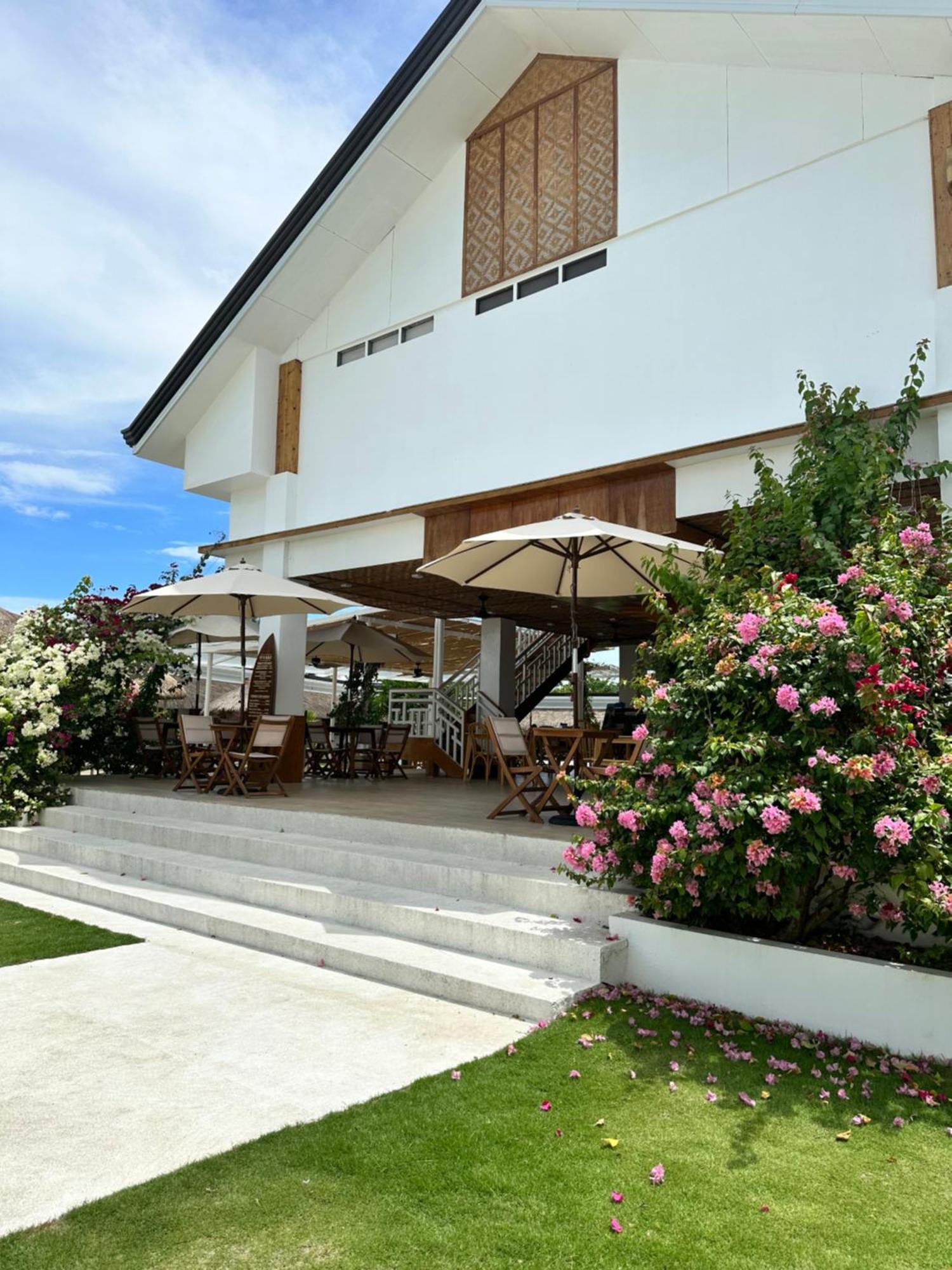Treeshade Resort & Spa Moalboal Exterior photo