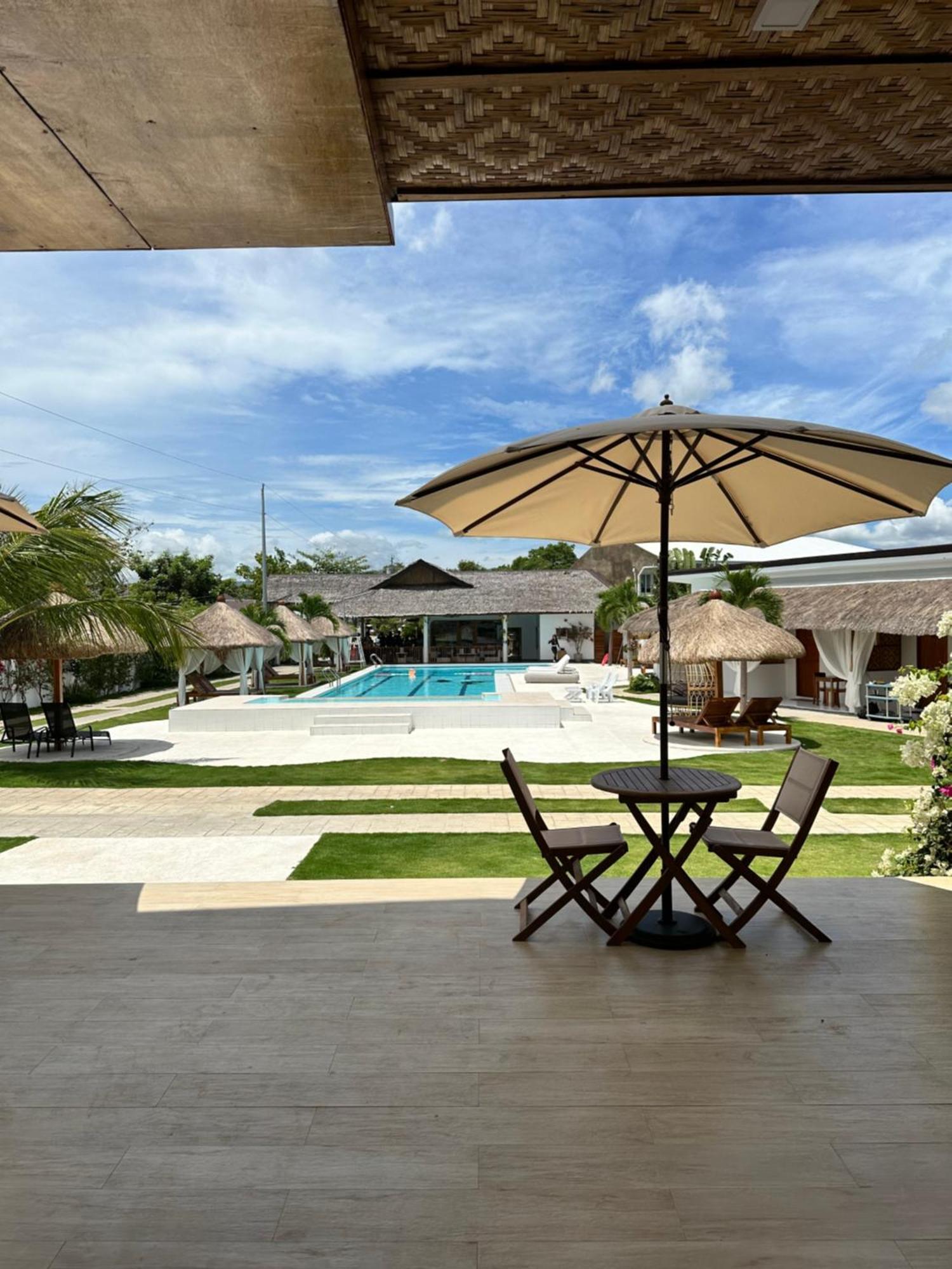 Treeshade Resort & Spa Moalboal Exterior photo
