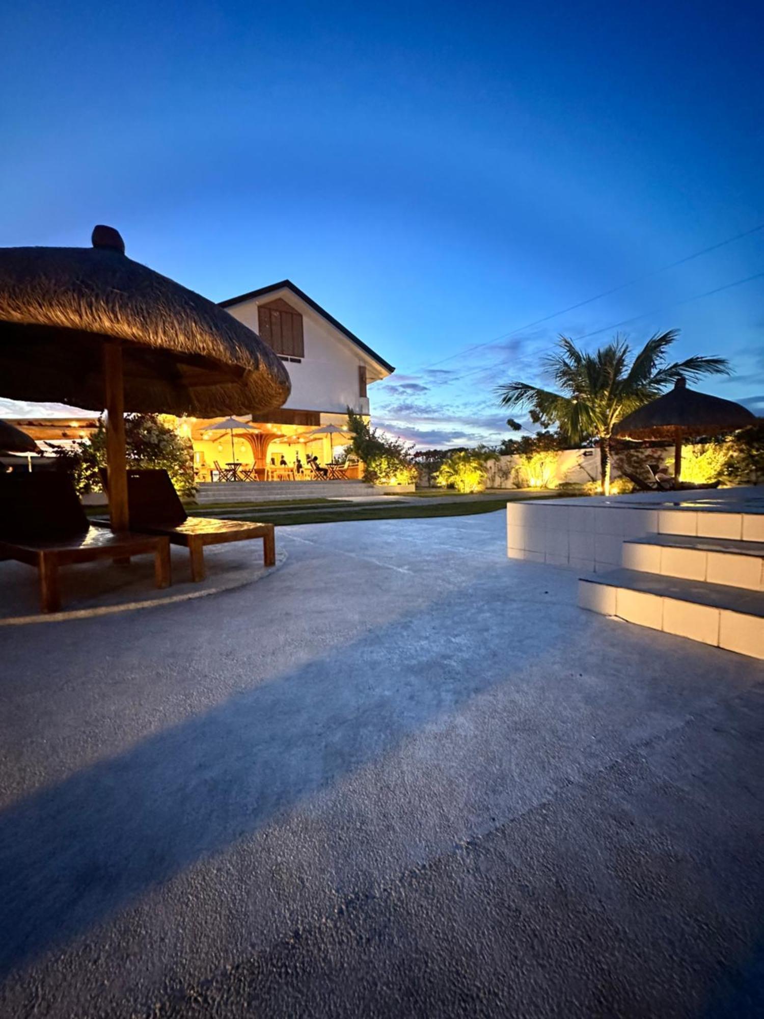 Treeshade Resort & Spa Moalboal Exterior photo